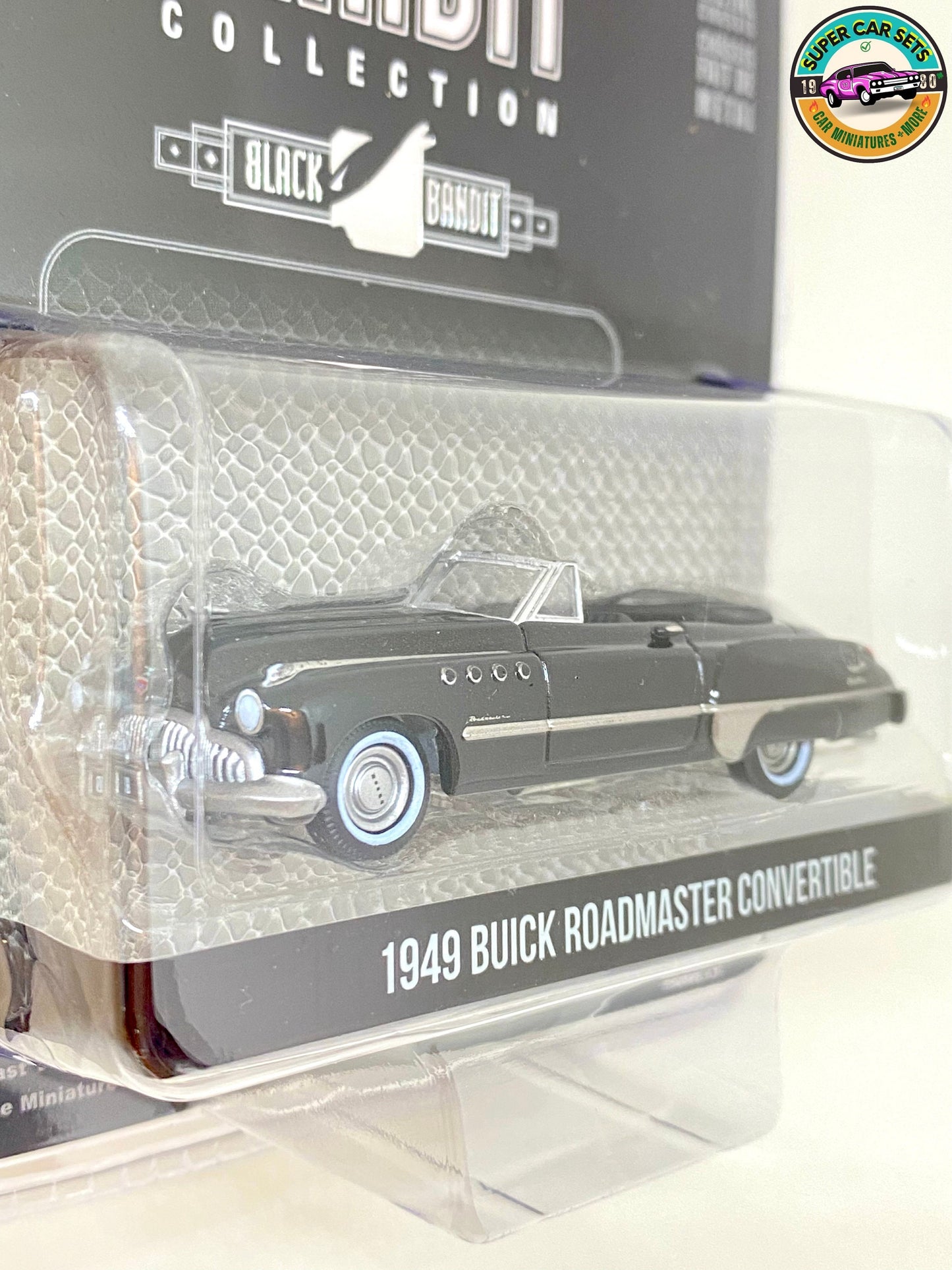 1949 Buick Roadmaster Cabrio – Black Bandit Collection – Serie 27 von Greenlight Collectibles