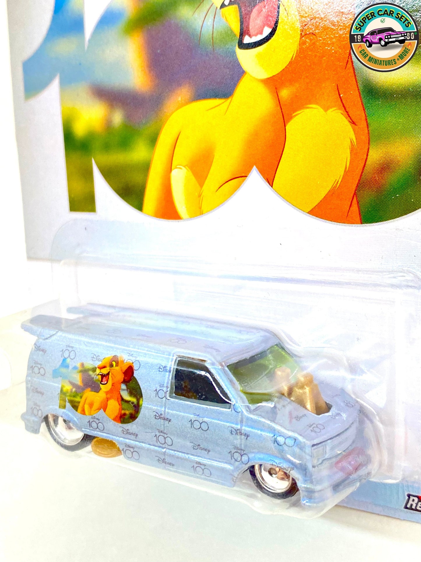 Hot Wheels - Premium - Disney 100 Years - (3/5) - The Lion King - 1985 Chevy Astro Van