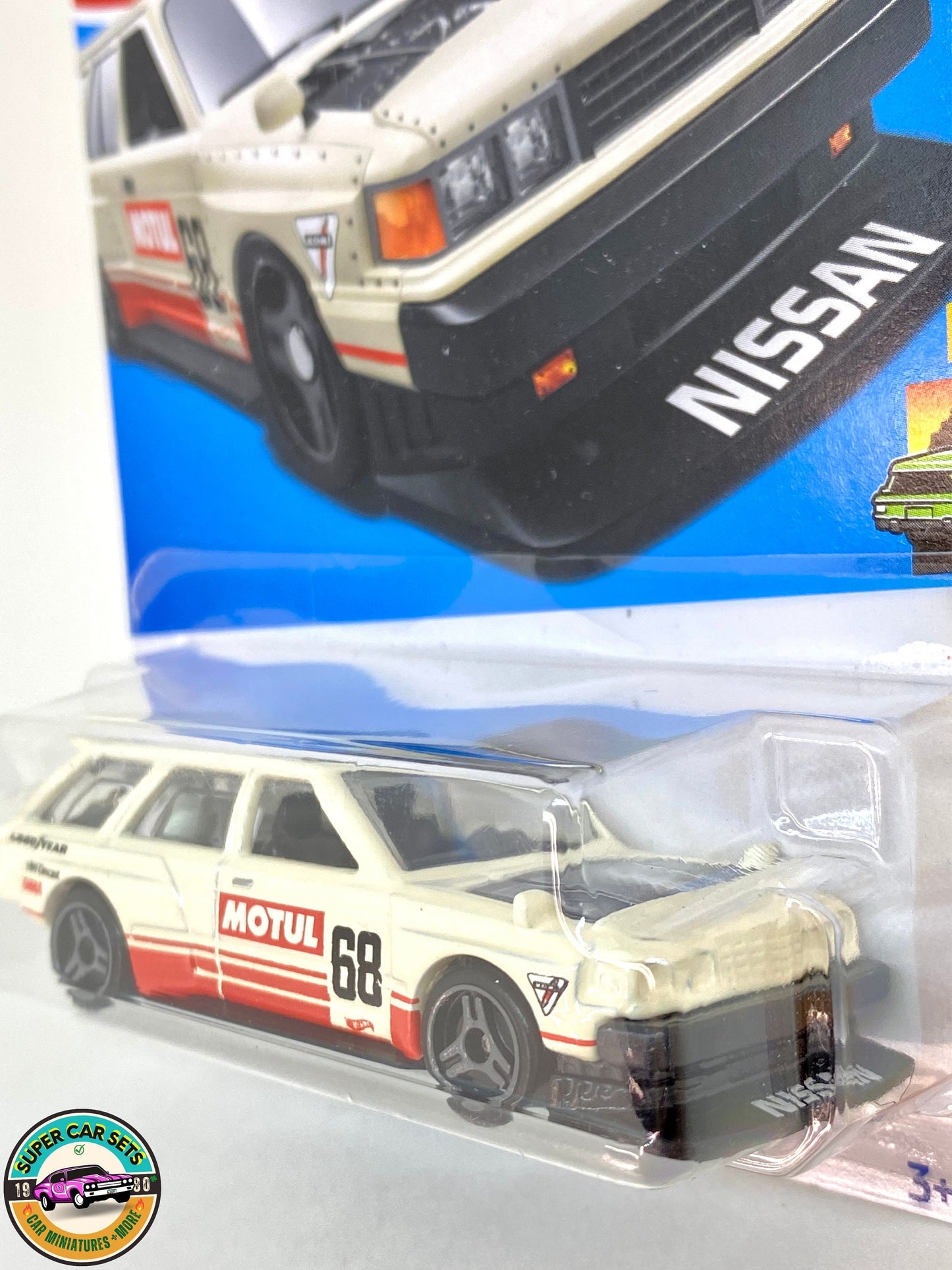 HW Wagons - (4/5) (214/250) - Nissan Maxima Drift Car - Hot Wheels