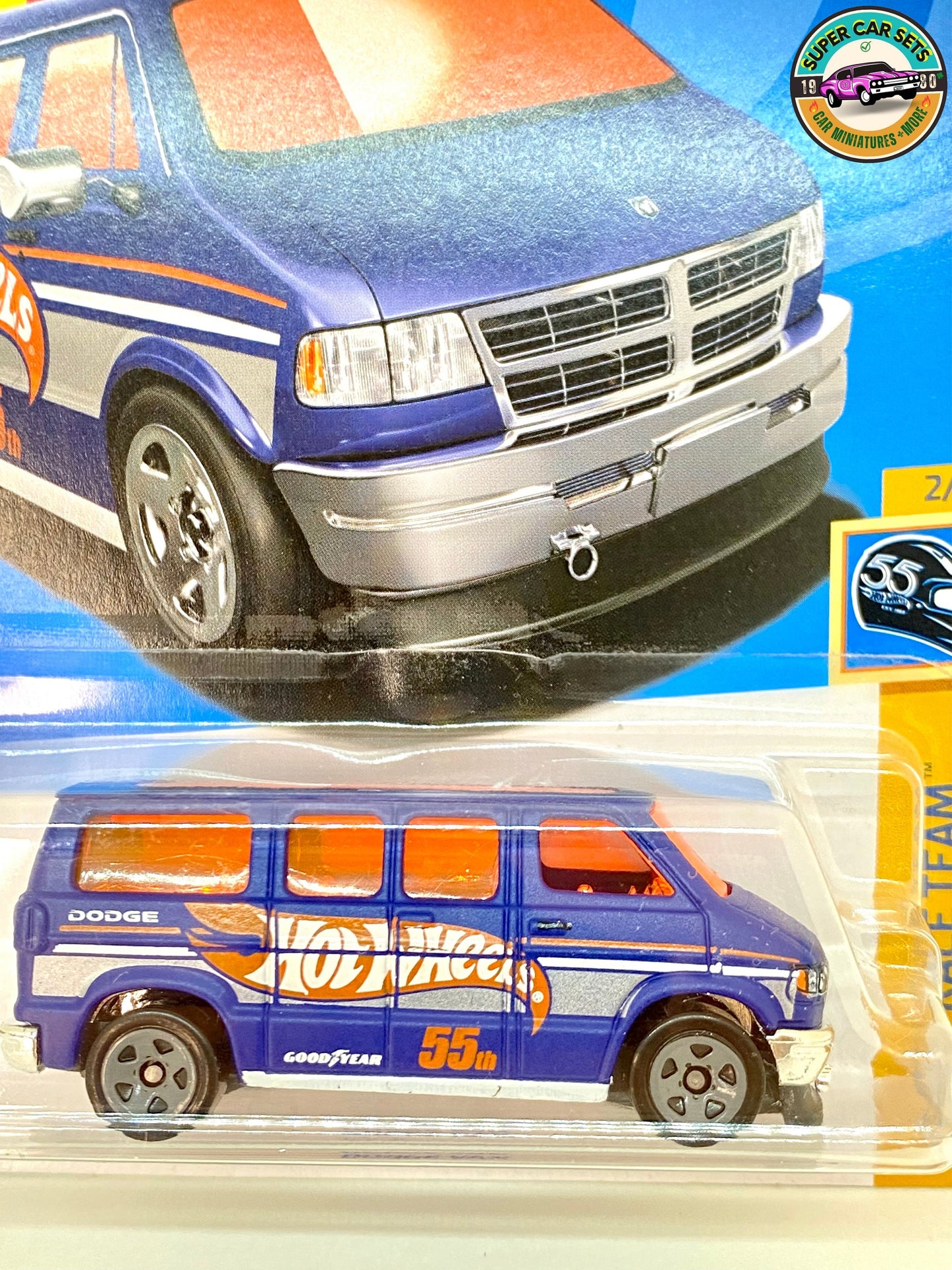 Hot Wheels - Équipe de course HW 55 - (2/5) - Dodge Van