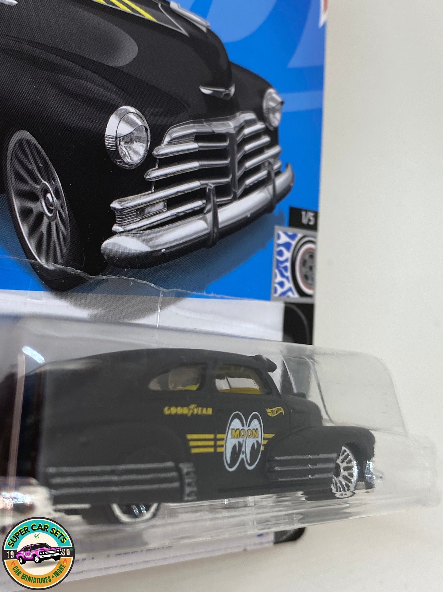 Hot Wheels - Rod Squad - 2022 (1/5) (155/250) - '47 Chevy Fleetline (Moon Eyes + couleur Noir)